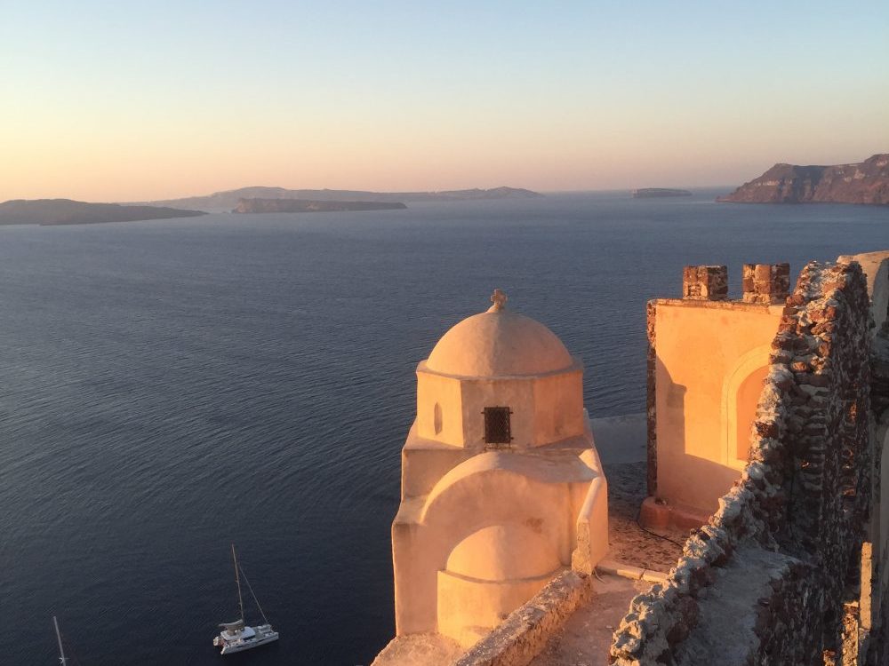 24 Hours in Oia, Santorini