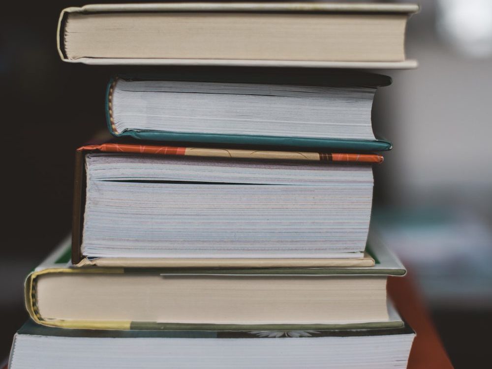 9 Books to Help You Be an Intersectional Feminist